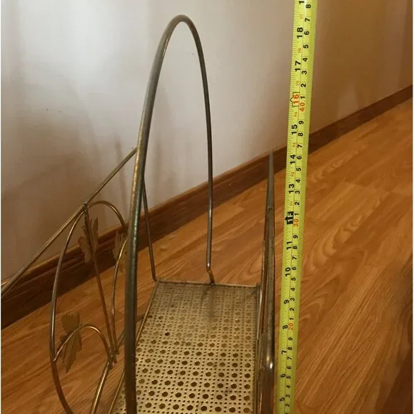 Magazine Rack With Maple Leaf Design Vintage Sturdy 15" MCM Elegant Timeless - Picture 5 of 12